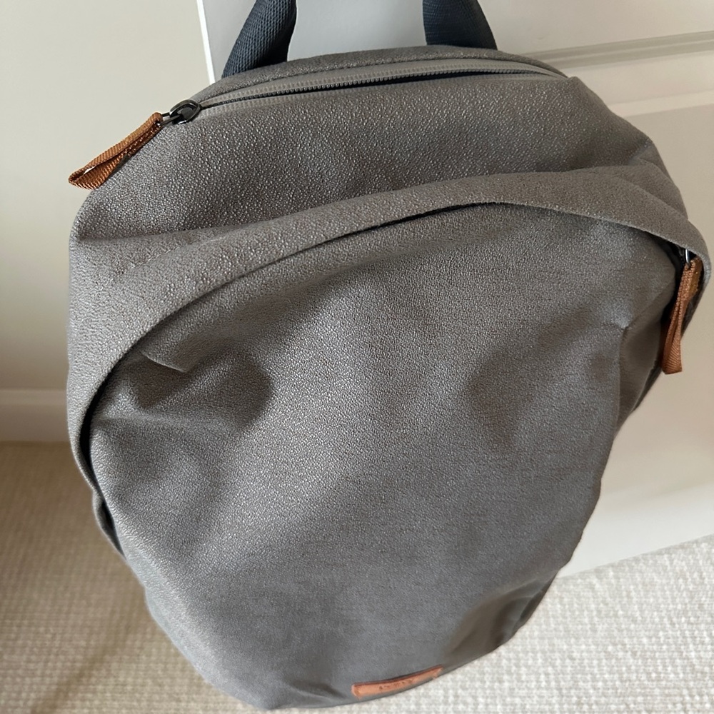 Bellroy “Classic” Backpack in excellent condition - Picture 6 of 7